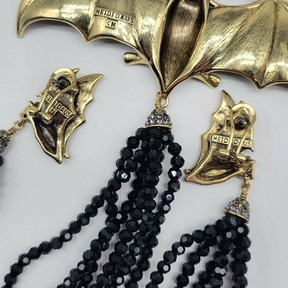 Heidi Daus Completely Batty Swarovski Crystal + Enamel Bat Statement Jewelry Set - Picture 12 of 13